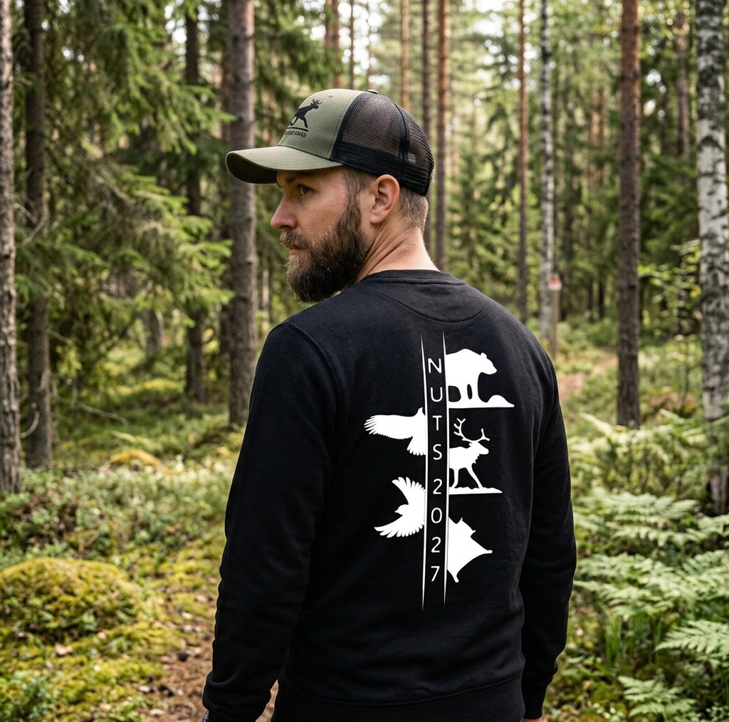 NUTS Crewneck Regular Fit black